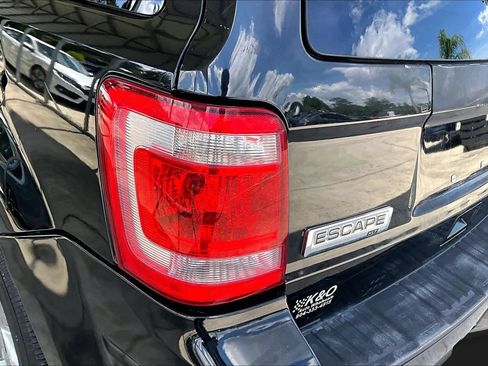 Used 2010 Ford Escape Limited AWD/4WD image 19