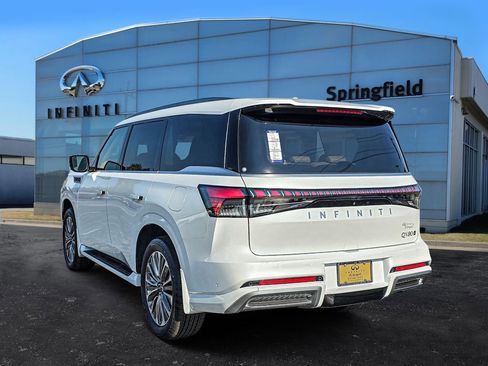 New 2026 INFINITI QX80 Luxe image 4