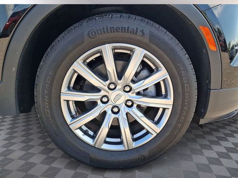 Used 2022 Cadillac XT4 Premium Luxury w/ Safety Alert Package image 8