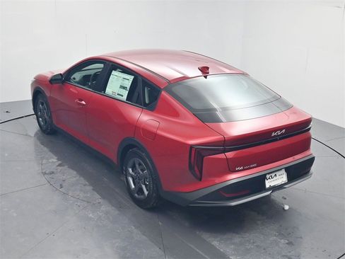 New 2025 Kia K4 LXS image 45