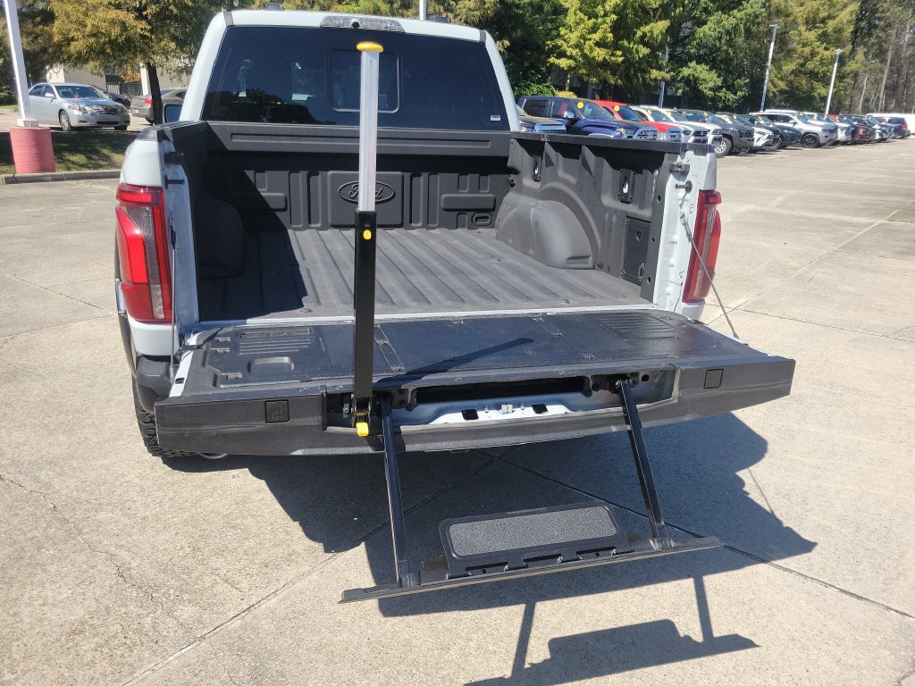 Used 2024 Ford F150 Raptor AWD/4WD image 33