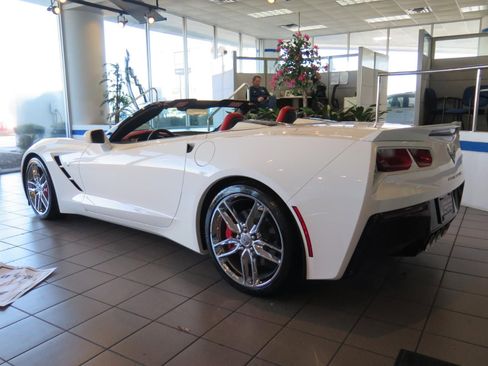 Used 2019 Chevrolet Corvette Stingray Convertible w/ 2LT Preferred Equipment Group image 3