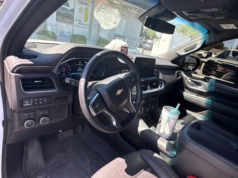 Used 2023 Chevrolet Tahoe LT w/ LT Signature Plus Package AWD/4WD image 10