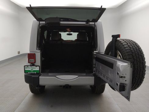 Used 2017 Jeep Wrangler Unlimited Sahara w/ Max Tow Package image 29