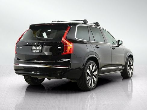 Used 2024 Volvo XC90 T8 Ultimate w/ Protection Package Premier AWD/4WD image 5