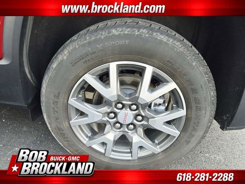 Used 2023 GMC Acadia SLE w/ Driver Convenience Package FWD image 19