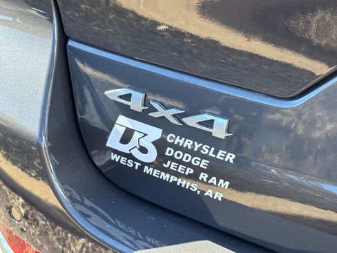 New 2025 Jeep Grand Cherokee Laredo X w/ Luxury Tech Group I image 11