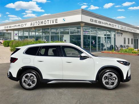 Certified 2025 BMW X1 xDrive28i w/ Convenience Package image 4