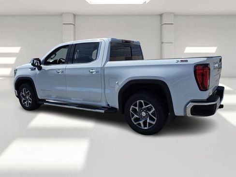 New 2026 GMC Sierra 1500 SLT w/ SLT Premium Plus Package AWD/4WD image 3