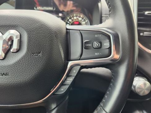 Used 2024 RAM 1500 Laramie AWD/4WD image 32