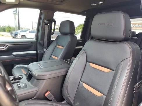 Used 2025 GMC Sierra 2500 AT4 w/ AT4 Premium Plus Package AWD/4WD image 14