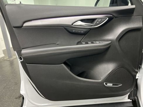 Certified 2025 Buick Envision Sport Touring image 22