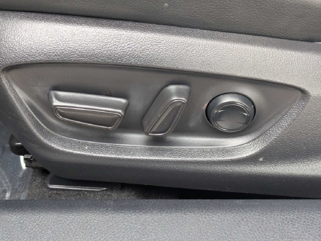 Used 2021 Toyota Camry SE FWD image 19