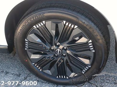 New 2026 Nissan Murano Platinum AWD/4WD image 9