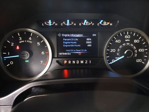 Used 2016 Ford F150 XLT w/ Equipment Group 302A Luxury image 4