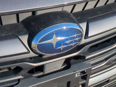 Used 2023 Subaru Outback Premium image 11