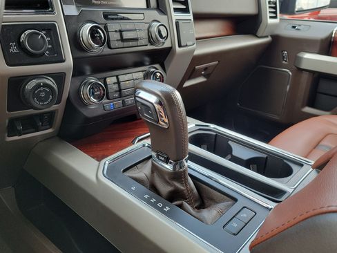 Used 2020 Ford F150 King Ranch w/ Equipment Group 601A Luxury AWD/4WD image 27