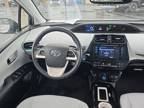 Used 2016 Toyota Prius Four image 20