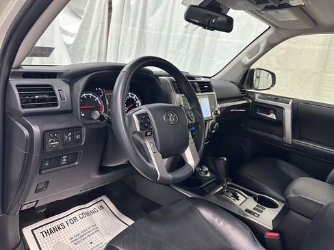 Used 2020 Toyota 4Runner Limited AWD/4WD image 15