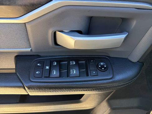 Used 2022 RAM 2500 Big Horn image 13