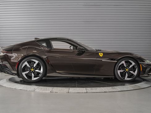 Used 2025 Ferrari 12Cilindri RWD image 6