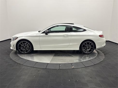 Used 2023 Mercedes-Benz C 300 Coupe image 4