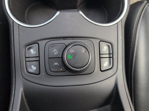 Used 2024 GMC Terrain SLT w/ Elevation Edition AWD/4WD image 28