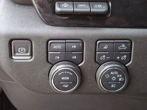 Used 2024 Chevrolet Silverado 3500 High Country w/ High Country Premium Package image 20