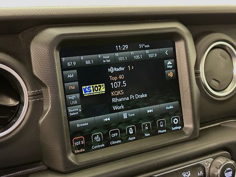 Used 2022 Jeep Wrangler Sahara w/ Cold Weather Group image 22