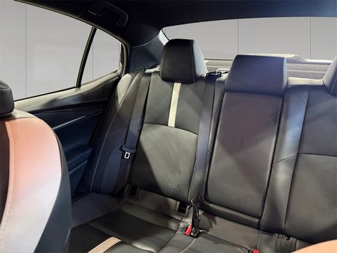 Used 2025 Toyota Camry SE image 16