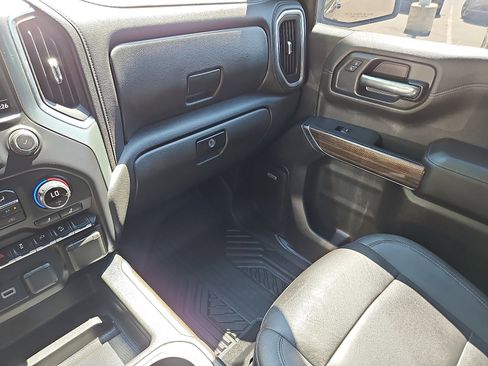 Used 2021 Chevrolet Silverado 1500 LT Trail Boss w/ Convenience Package II AWD/4WD image 24