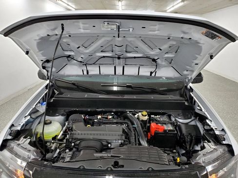 New 2025 Ford Maverick XLT w/ XLT Luxury Package image 11