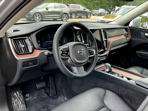 Certified 2023 Volvo XC60 B5 Plus image 16