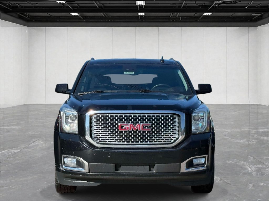 Used 2017 GMC Yukon Denali w/ Open Road Package AWD/4WD image 2