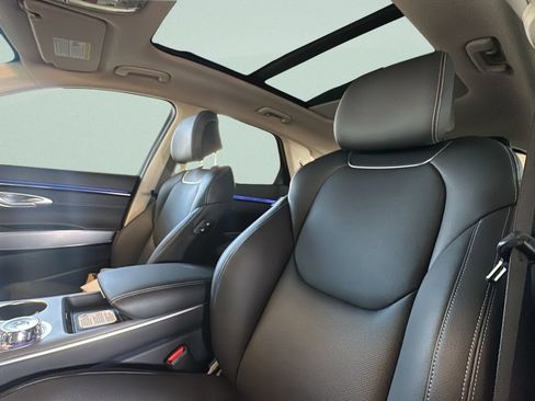 New 2026 Genesis GV70 2.5T Select AWD/4WD image 11