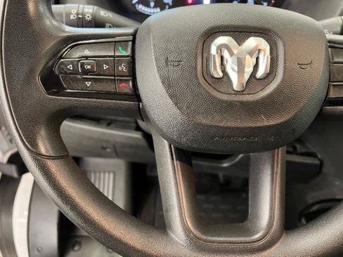 Used 2023 RAM ProMaster 2500 FWD image 12