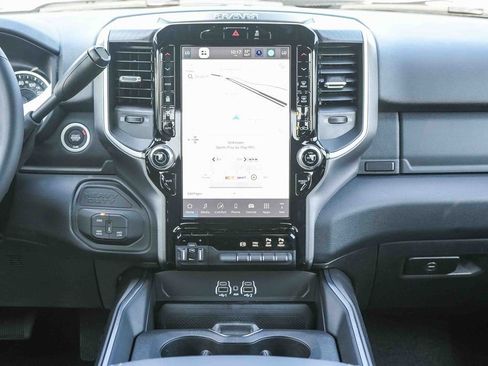 New 2026 RAM 2500 Big Horn AWD/4WD image 14