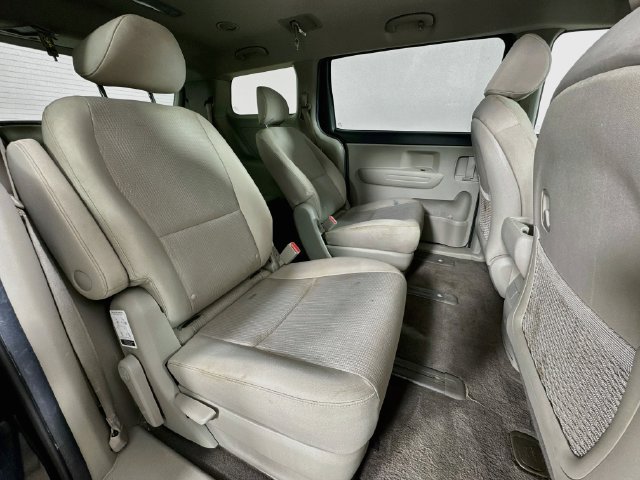 Used 2021 Kia Sedona LX FWD image 26