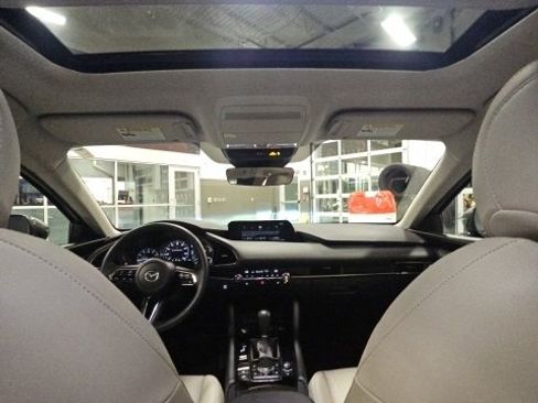 Used 2025 MAZDA MAZDA3 s image 32