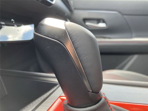 New 2025 Nissan Kicks SR w/ SR Premium Package image 20