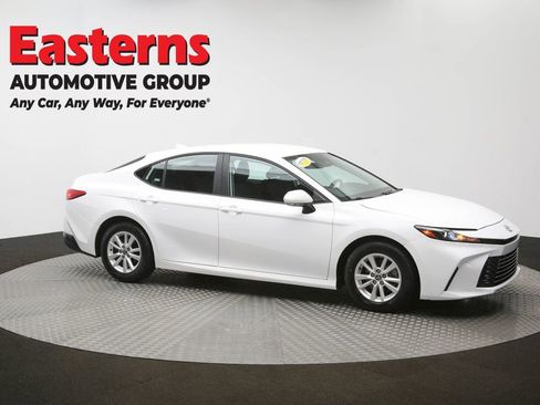 Used 2025 Toyota Camry LE FWD image 47