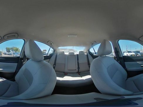 Used 2025 Nissan Altima 2.5 SV FWD image 42