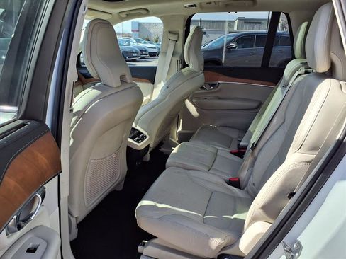 Used 2019 Volvo XC90 T6 Inscription w/ Luxury Package image 25