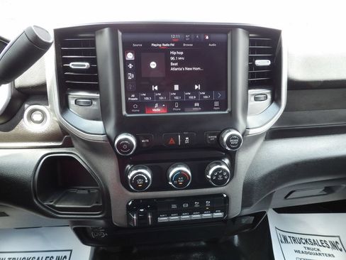 Used 2024 RAM 5500 Tradesman w/ Chrome Appearance Group AWD/4WD image 23