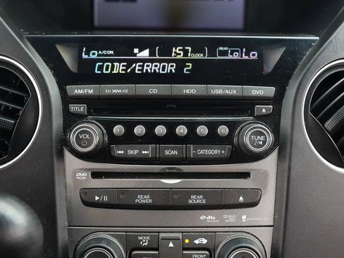 Used 2015 Honda Pilot Touring image 35