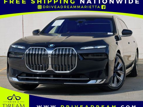 Used 2023 BMW i7 xDrive60 w/ Executive Package 2 AWD/4WD image 1