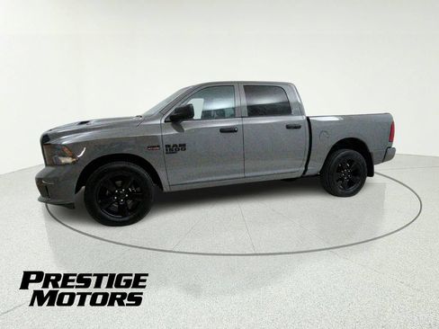 Used 2022 RAM 1500 Express w/ Ceramic Grey Express Package AWD/4WD image 3