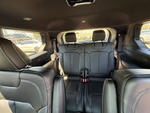 New 2025 Jeep Grand Cherokee L Limited w/ Trailer Tow Package image 23