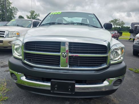 Used 2007 Dodge Ram 1500 Truck ST w/ V6 Value Group RWD image 2