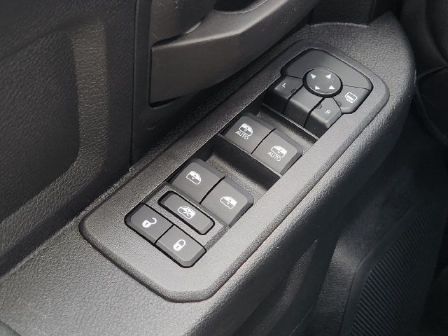 Certified 2025 RAM 2500 Tradesman AWD/4WD image 31